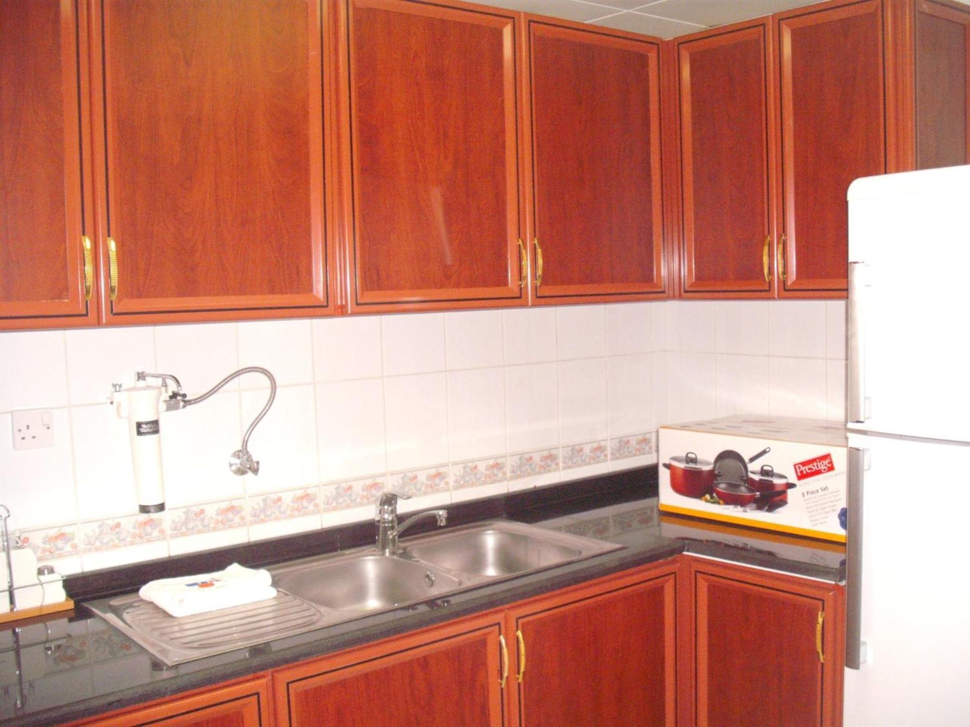 Abu Dhabi Plaza Hotel Apartments Kültér fotó