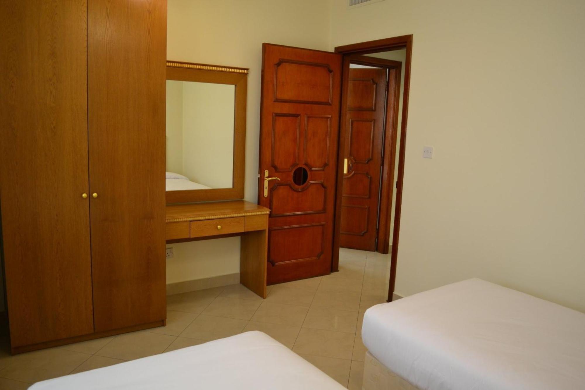 Abu Dhabi Plaza Hotel Apartments Kültér fotó