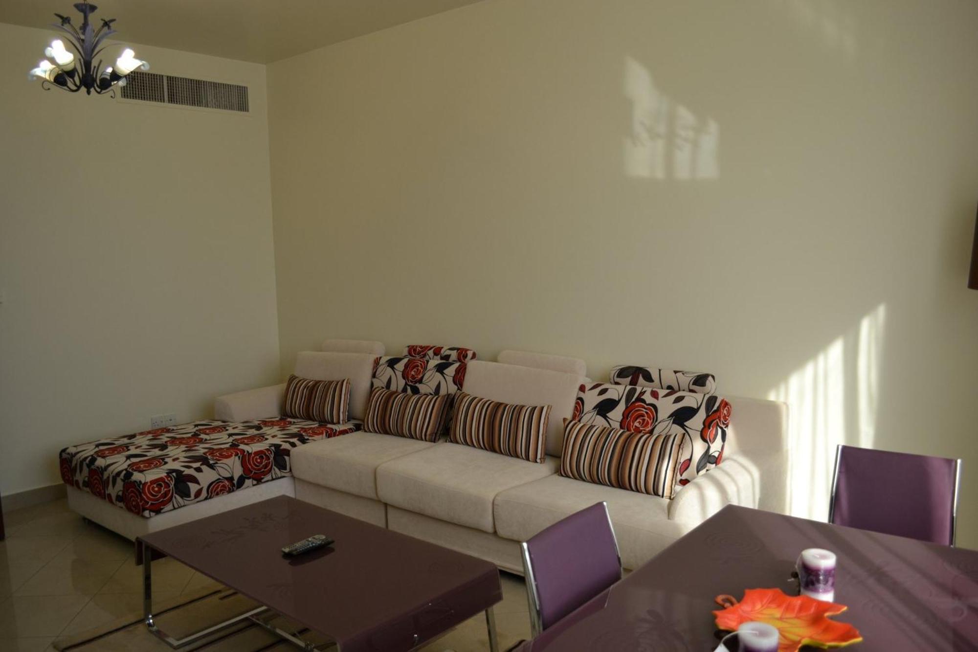 Abu Dhabi Plaza Hotel Apartments Kültér fotó