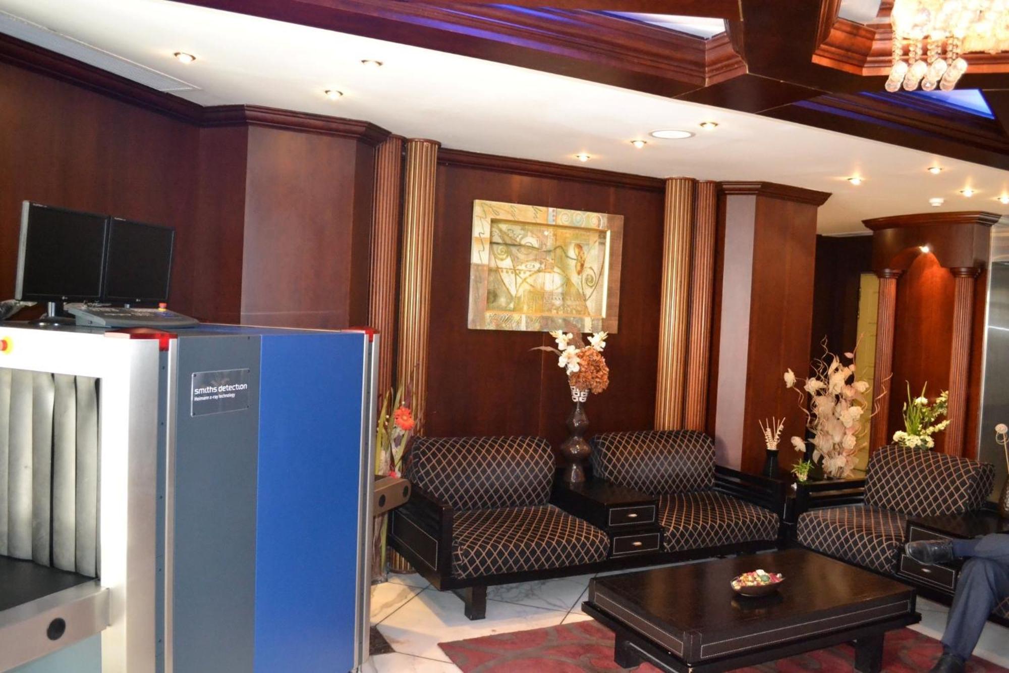 Abu Dhabi Plaza Hotel Apartments Kültér fotó