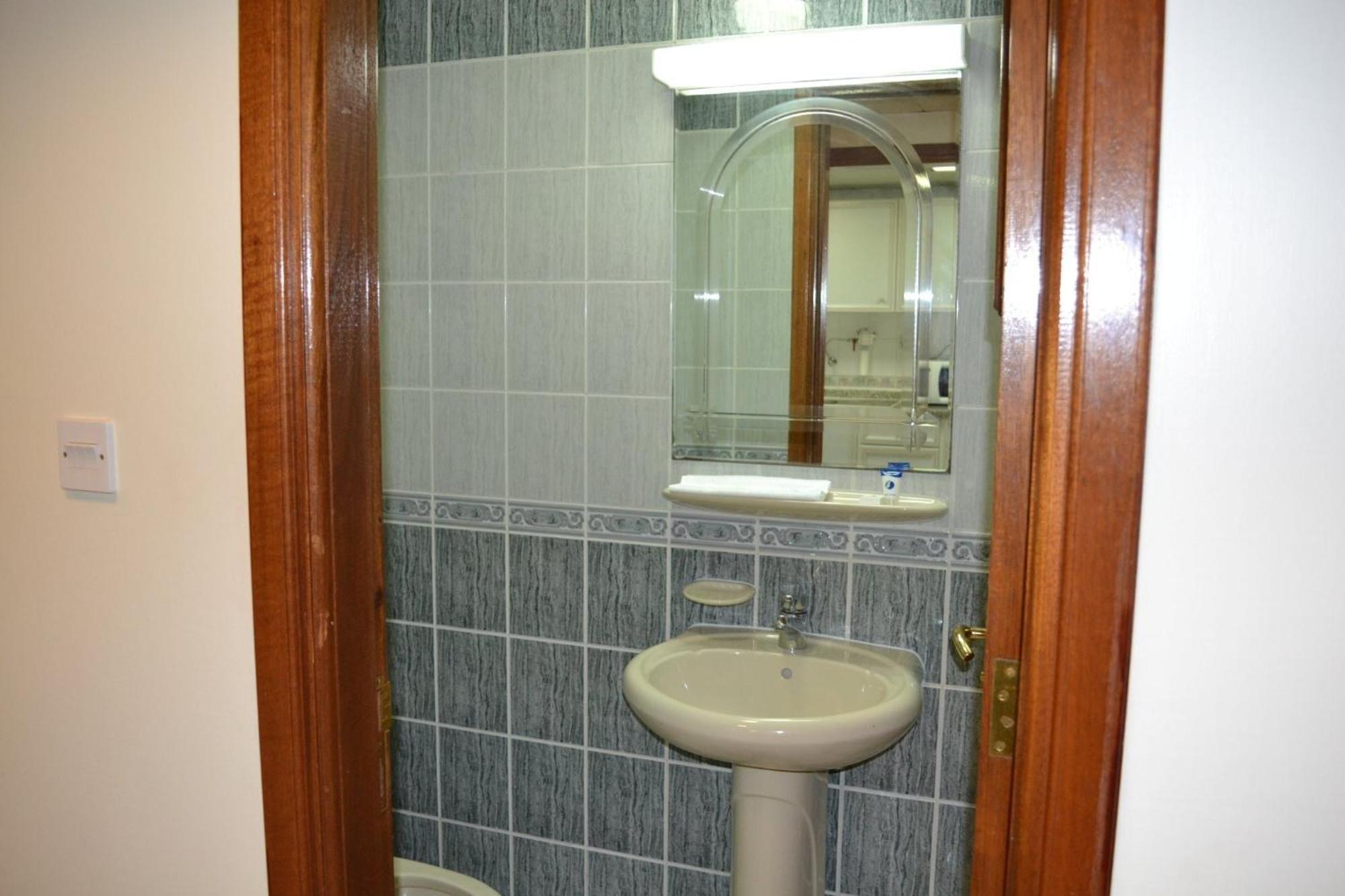 Abu Dhabi Plaza Hotel Apartments Kültér fotó