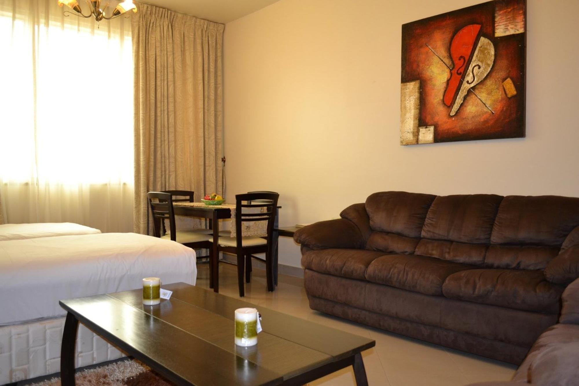 Abu Dhabi Plaza Hotel Apartments Kültér fotó